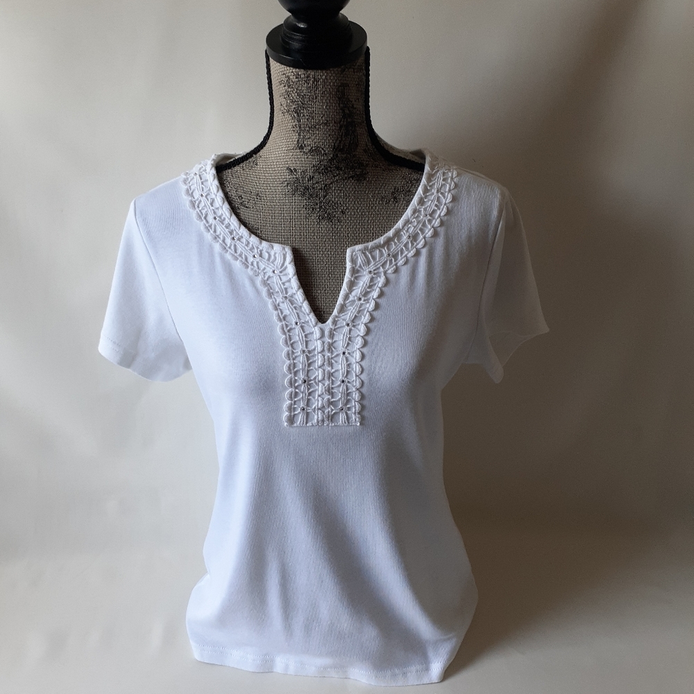 Karen Scott women's white short sleeve top
